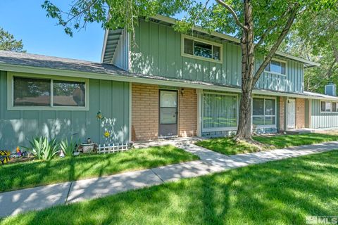 Townhouse in Sparks NV 987 Crestwood Dr.jpg