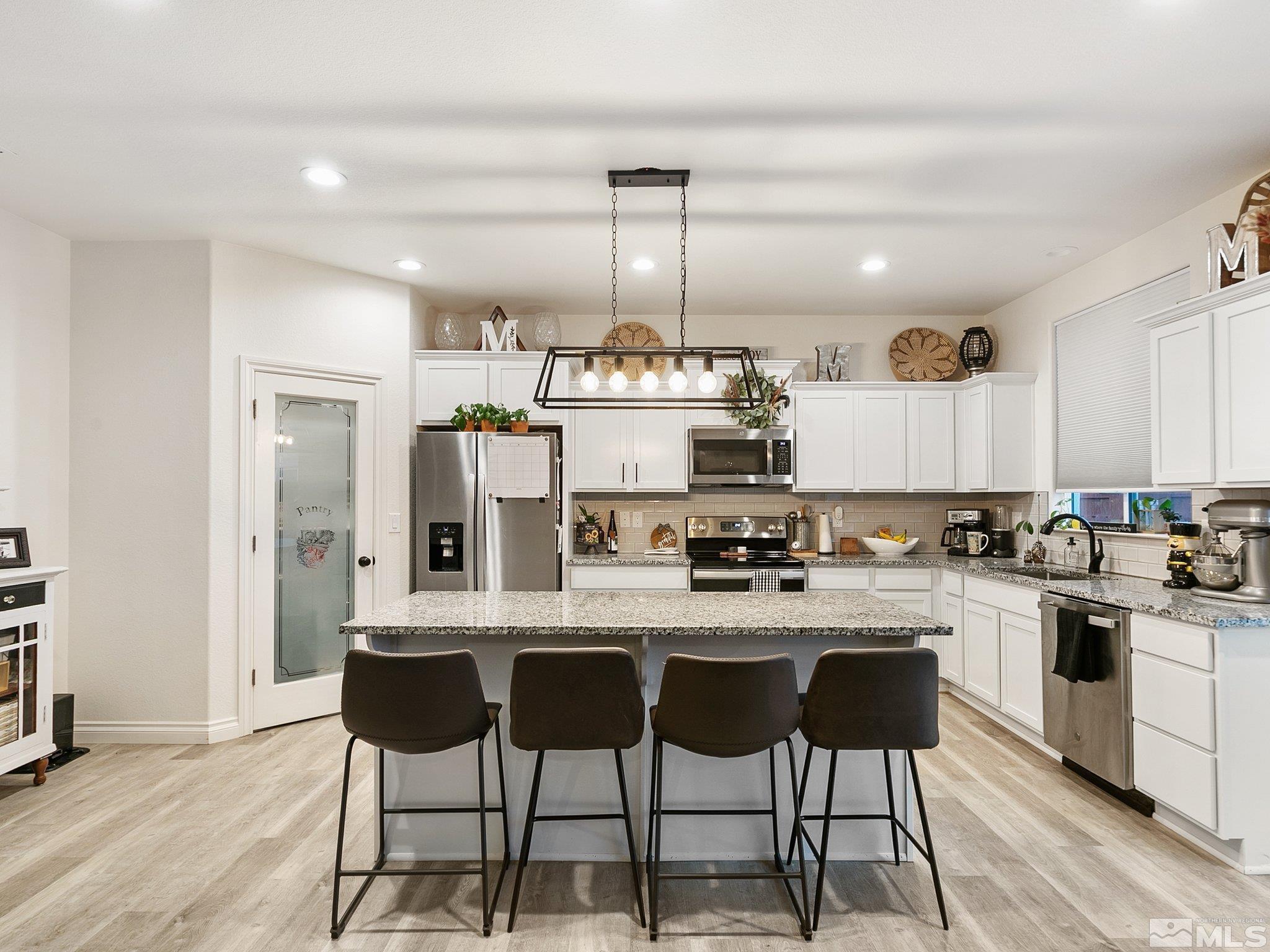 Reno, Nevada 89508, United States, 4 Bedrooms Bedrooms, ,3 BathroomsBathrooms,Residential,Pending,24949