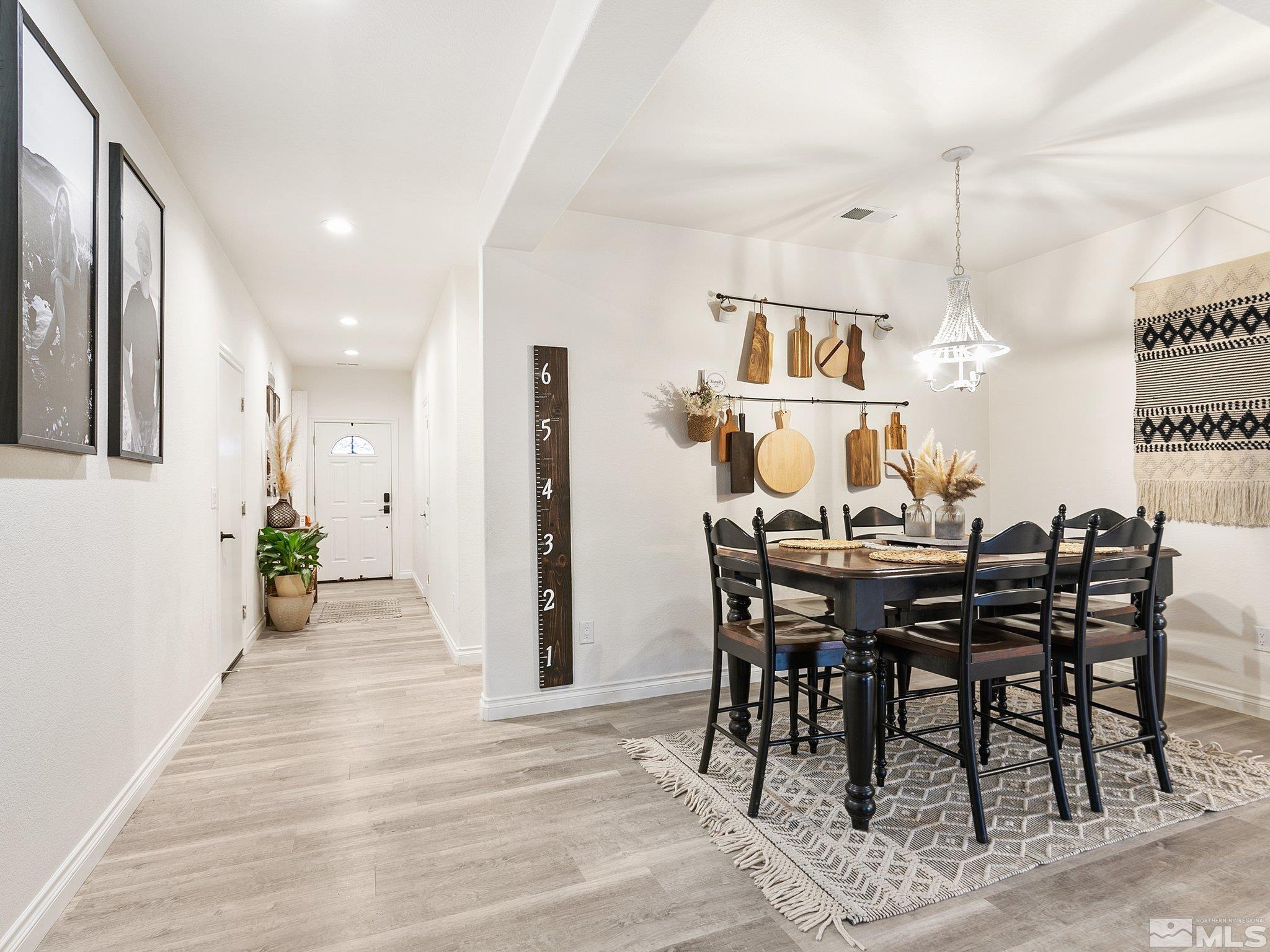 Reno, Nevada 89508, United States, 4 Bedrooms Bedrooms, ,3 BathroomsBathrooms,Residential,Pending,24949