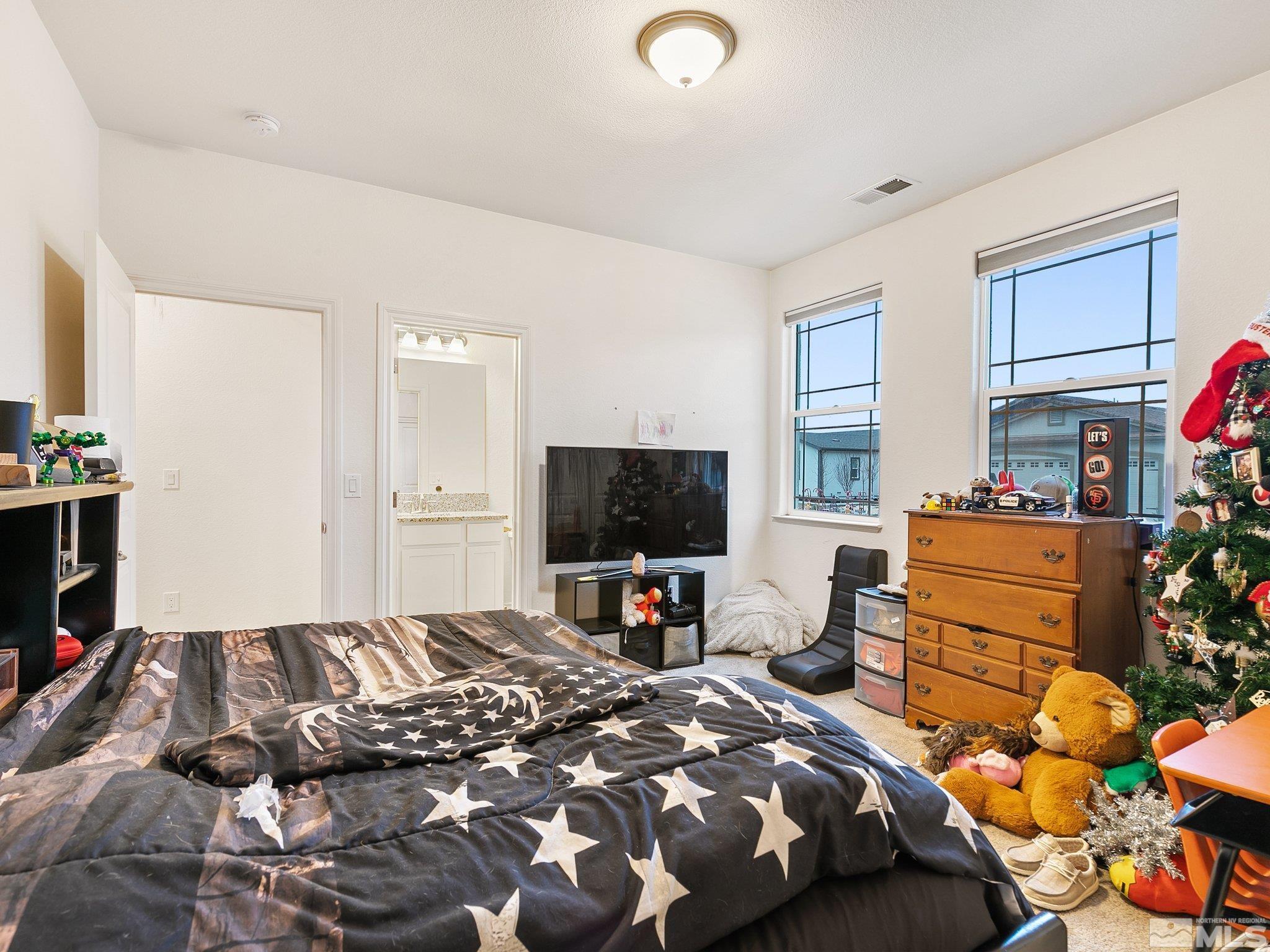 Reno, Nevada 89508, United States, 4 Bedrooms Bedrooms, ,3 BathroomsBathrooms,Residential,Pending,24949