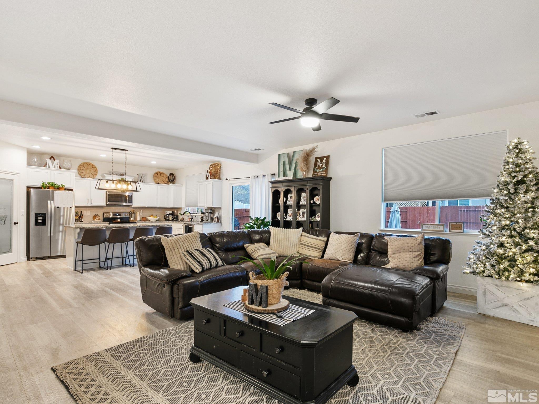 Reno, Nevada 89508, United States, 4 Bedrooms Bedrooms, ,3 BathroomsBathrooms,Residential,Pending,24949