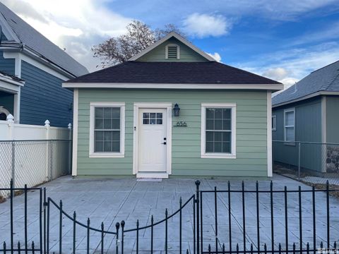 MLS: 250004415