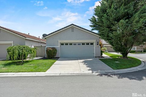 Single Family Residence in Reno NV 10465 Summershade Ln 1.jpg