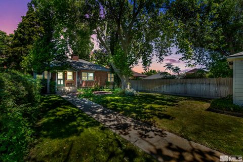 Single Family Residence in Reno NV 438 Thoma St 38.jpg