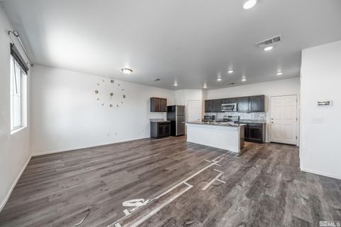 Townhouse in Reno NV 9875 Coastal Fog Dr 7.jpg