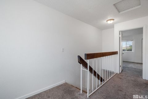 Townhouse in Sparks NV 1550 Steven Ct 12.jpg