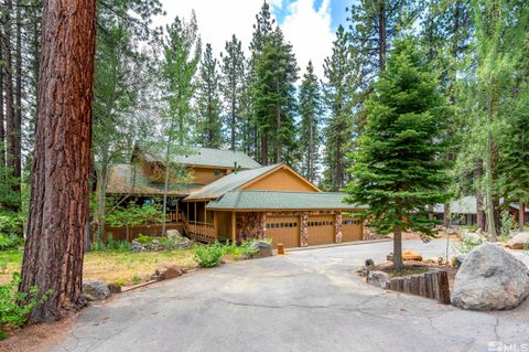 Single Family Residence in Incline Village NV 881 Donna Dr.jpg