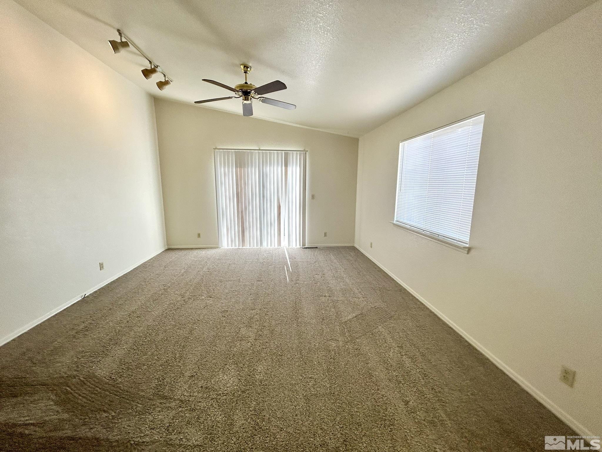 1447 N Marion Russell