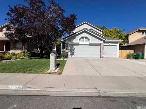 Single Family Residence in Reno NV 6055 Stonecreek Dr 2.jpg