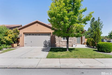 Single Family Residence in Sparks NV 5339 Vista Heights Dr.jpg