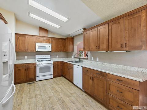 Manufactured Home in Sparks NV 379 Ave De La Couleurs 7.jpg