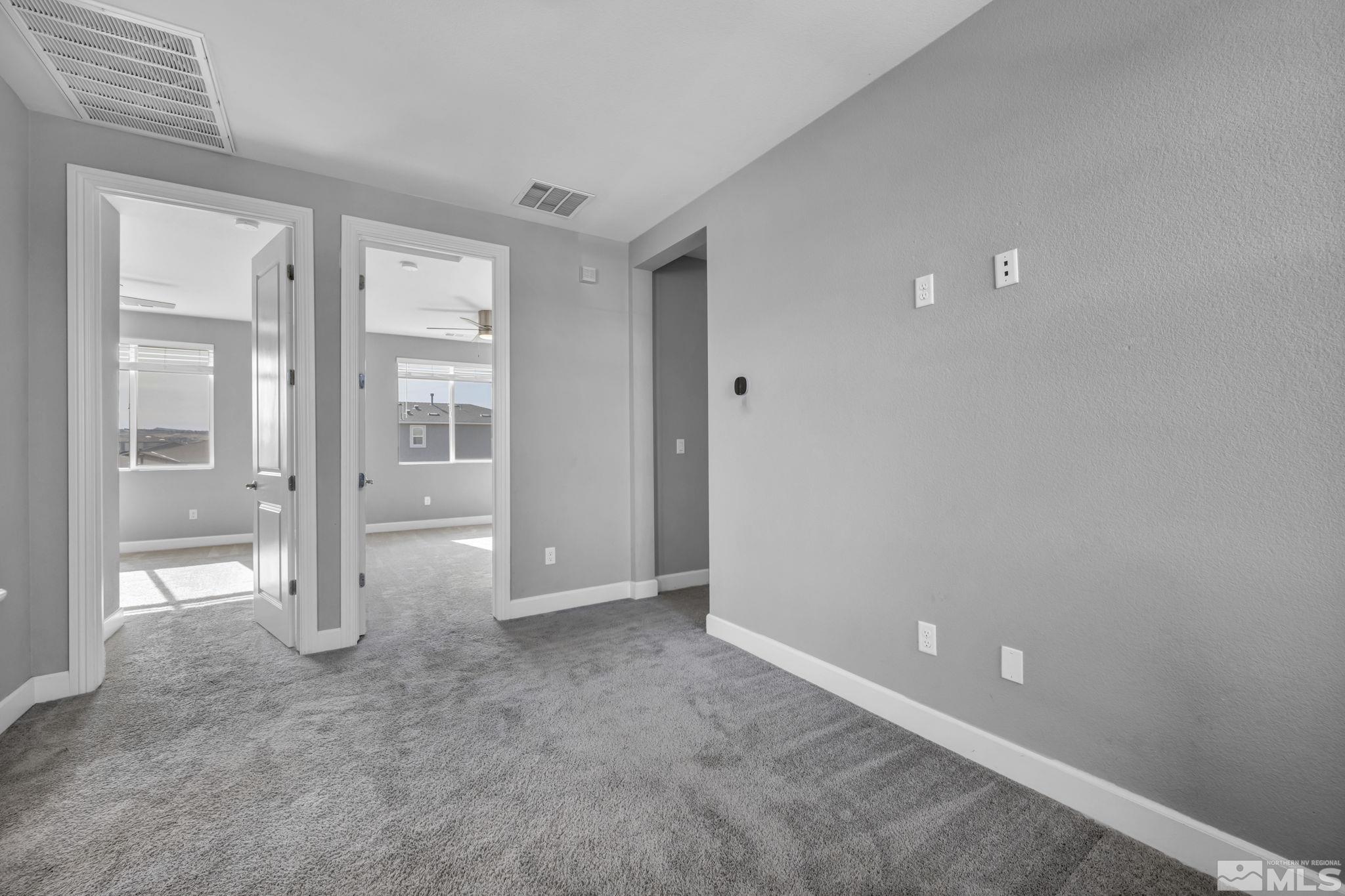 Sparks, Nevada 89436, United States, 3 Bedrooms Bedrooms, ,3 BathroomsBathrooms,Residential,Pending,33924