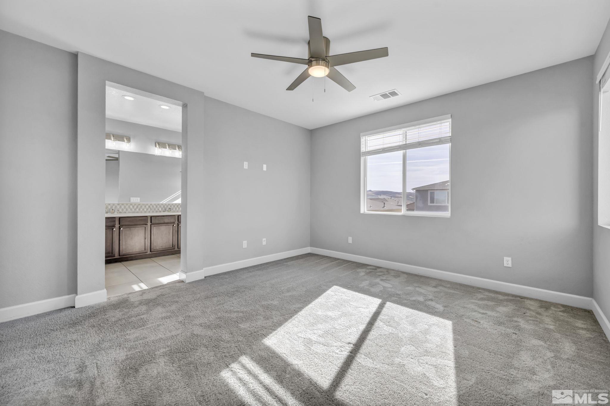 Sparks, Nevada 89436, United States, 3 Bedrooms Bedrooms, ,3 BathroomsBathrooms,Residential,Pending,33924