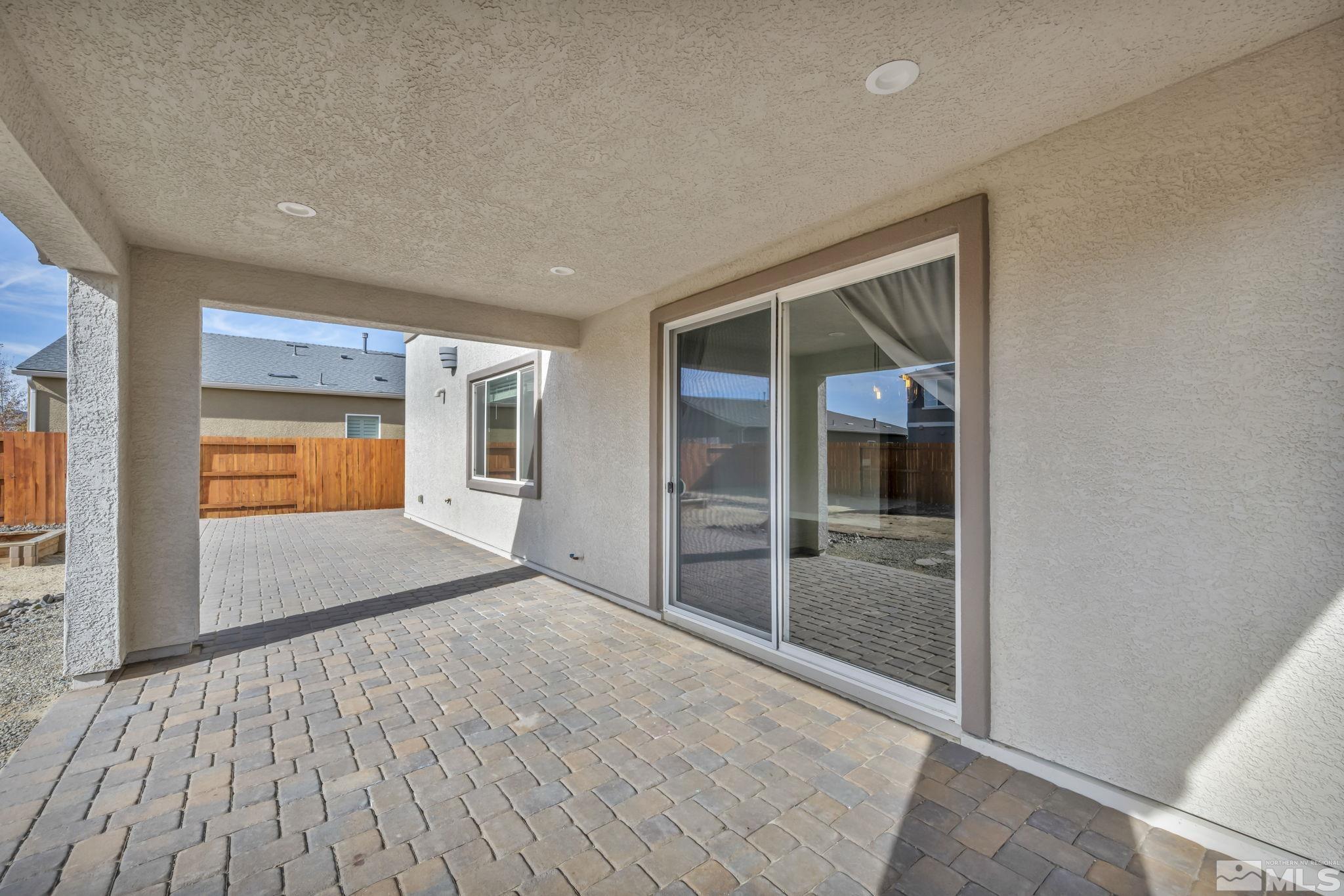 Sparks, Nevada 89436, United States, 3 Bedrooms Bedrooms, ,3 BathroomsBathrooms,Residential,Pending,33924