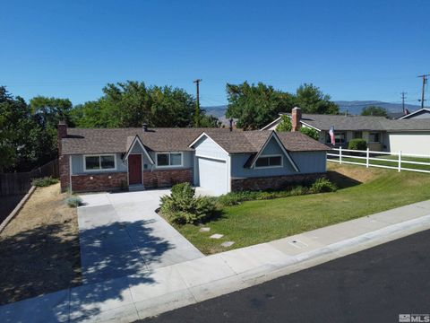 Single Family Residence in Reno NV 2220 6th St 2.jpg