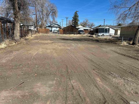 MLS: 250003079