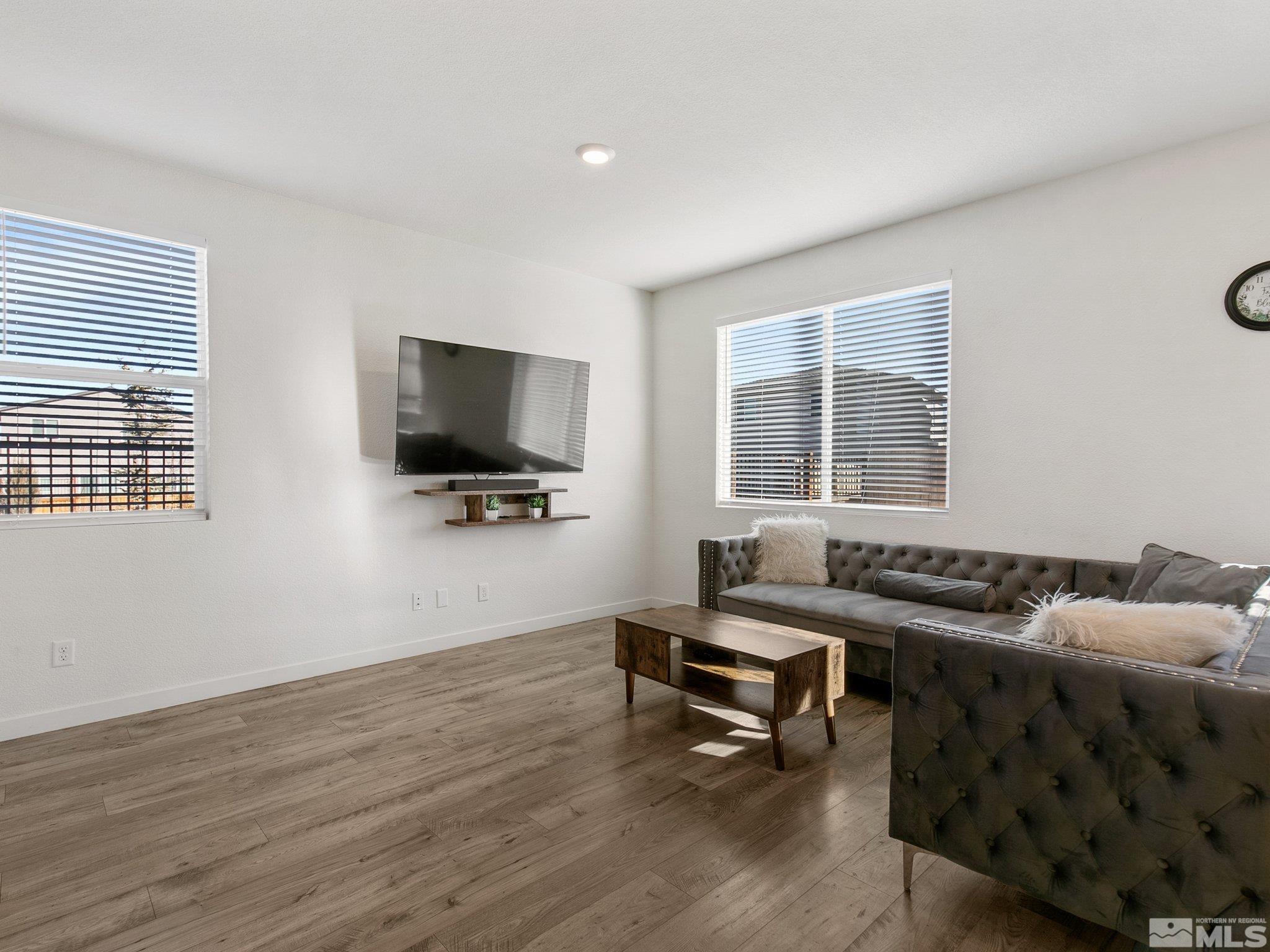 Reno, Nevada 89506, United States, 4 Bedrooms Bedrooms, ,3 BathroomsBathrooms,Residential,Active,93447