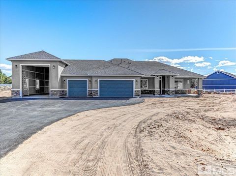 MLS: 250006070