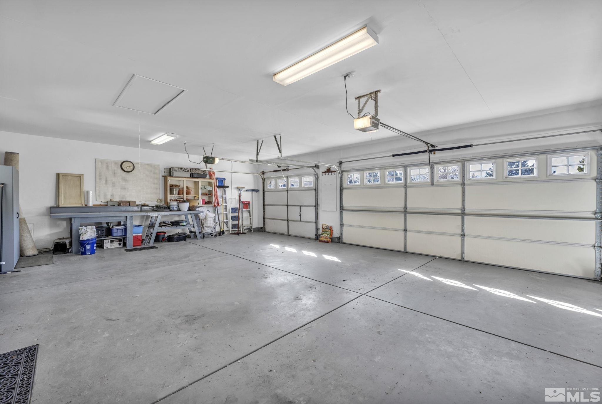 Minden, Nevada 89423, United States, 3 Bedrooms Bedrooms, ,2 BathroomsBathrooms,Residential,Pending,12356