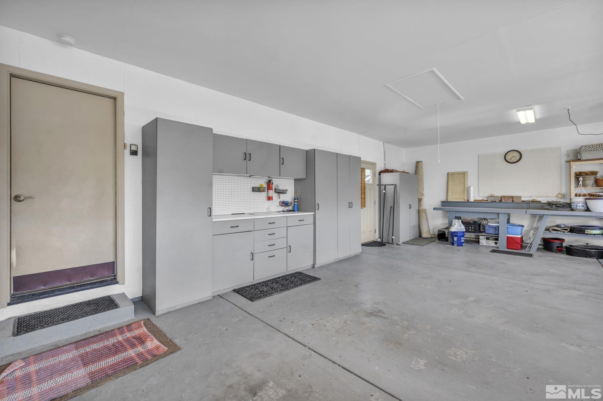 Minden, Nevada 89423, United States, 3 Bedrooms Bedrooms, ,2 BathroomsBathrooms,Residential,Pending,12356