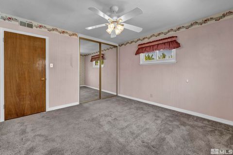 Single Family Residence in Sparks NV 1340 Russell Way 11.jpg