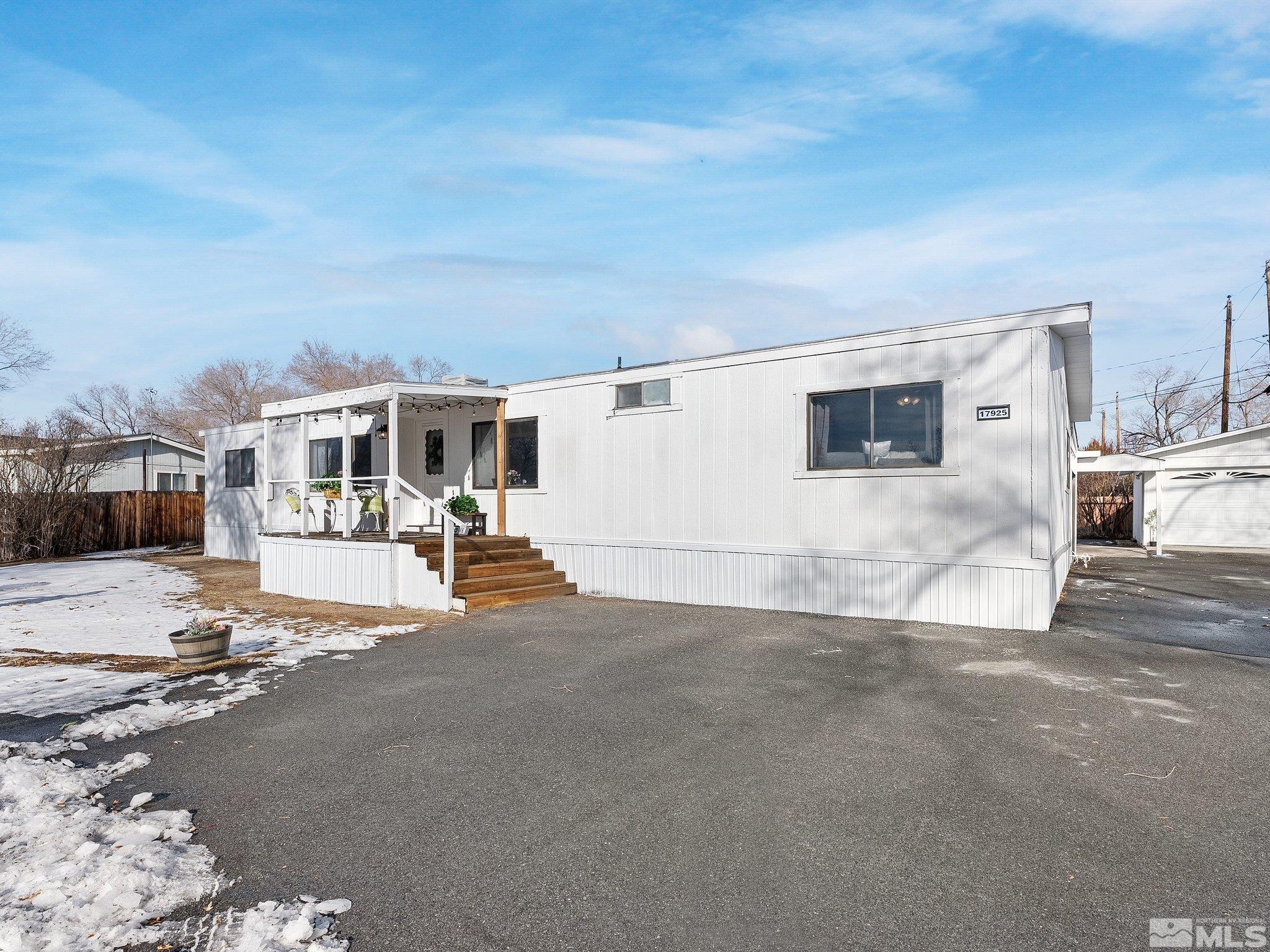 Reno, Nevada 89508, United States, 3 Bedrooms Bedrooms, ,2 BathroomsBathrooms,Residential,Active,25449