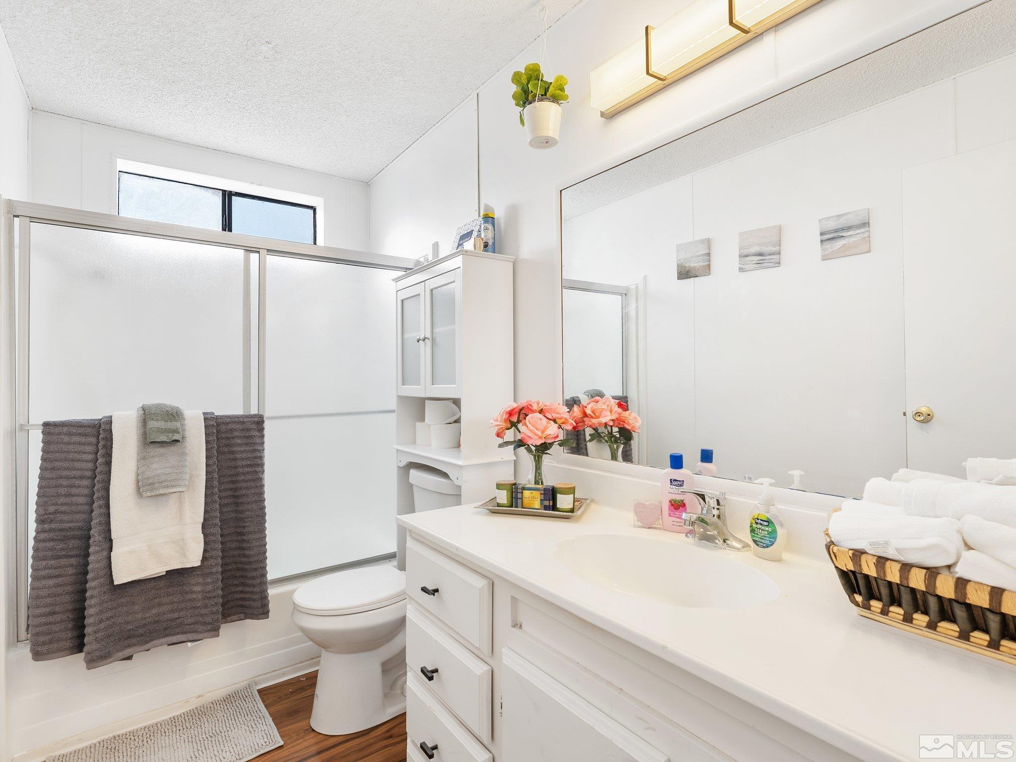 Reno, Nevada 89508, United States, 3 Bedrooms Bedrooms, ,2 BathroomsBathrooms,Residential,Active,25449