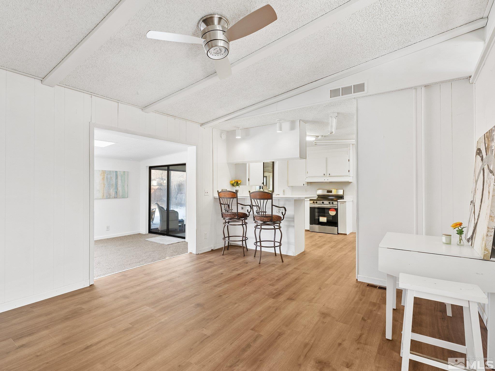 Reno, Nevada 89508, United States, 3 Bedrooms Bedrooms, ,2 BathroomsBathrooms,Residential,Active,25449