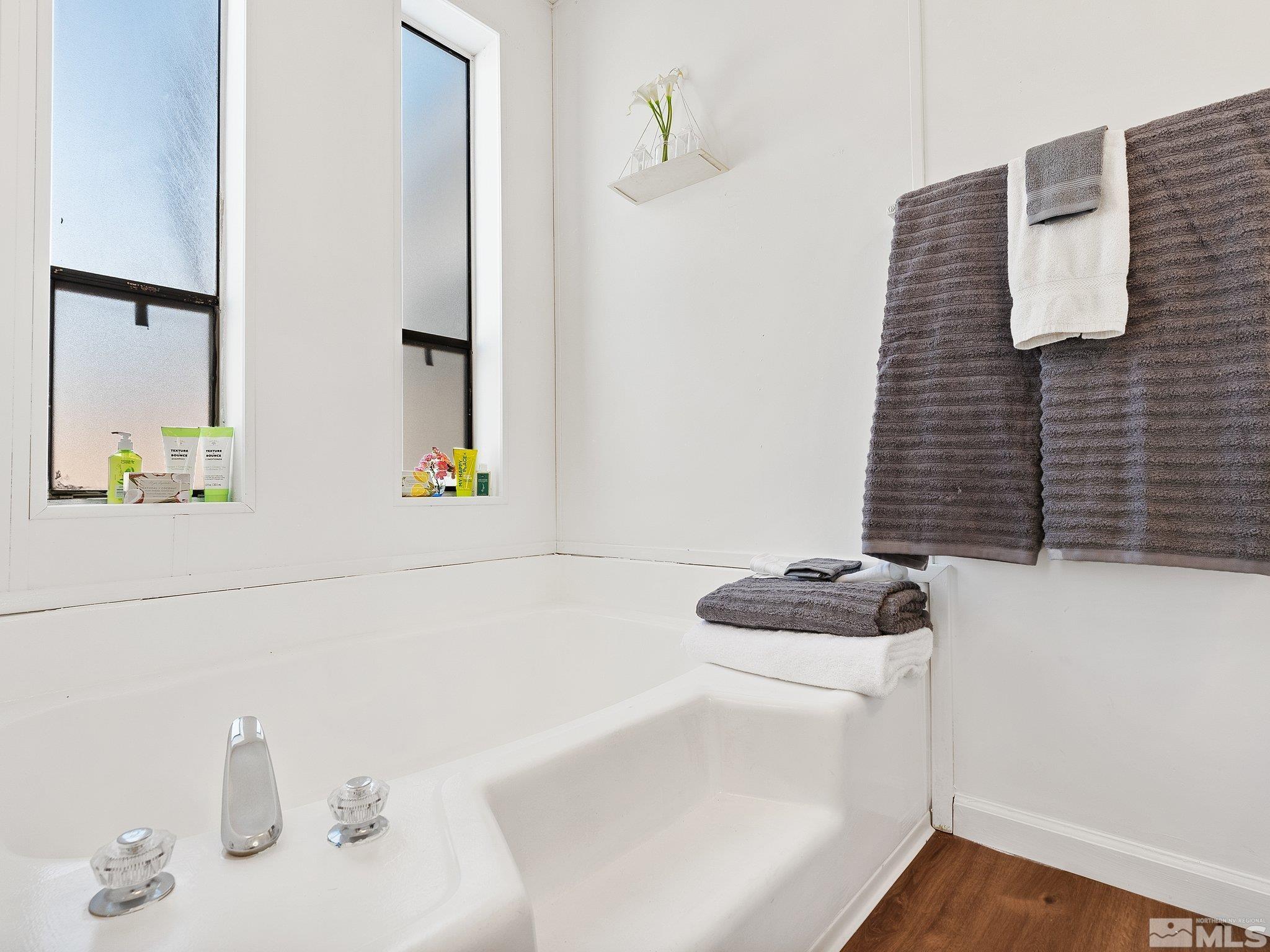 Reno, Nevada 89508, United States, 3 Bedrooms Bedrooms, ,2 BathroomsBathrooms,Residential,Active,25449