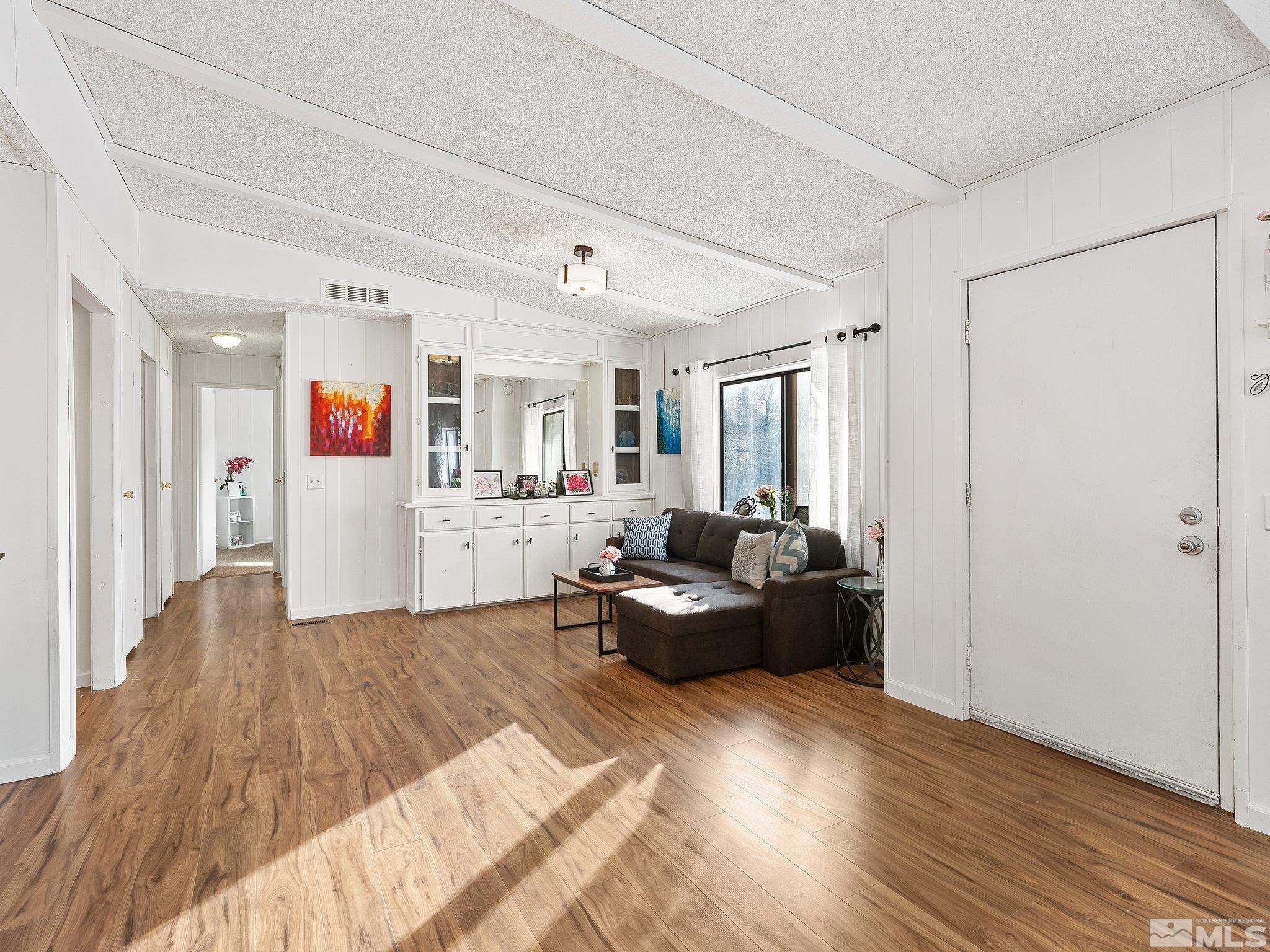 Reno, Nevada 89508, United States, 3 Bedrooms Bedrooms, ,2 BathroomsBathrooms,Residential,Active,25449