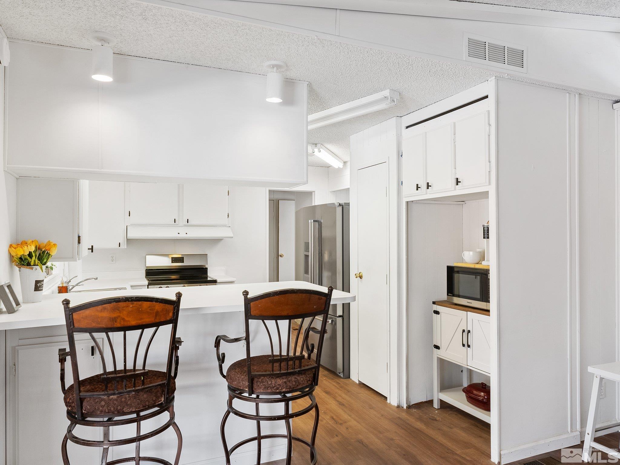 Reno, Nevada 89508, United States, 3 Bedrooms Bedrooms, ,2 BathroomsBathrooms,Residential,Active,25449