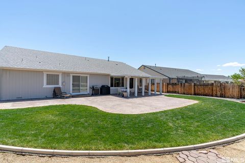 Single Family Residence in Sparks NV 2331 Soar Dr 28.jpg