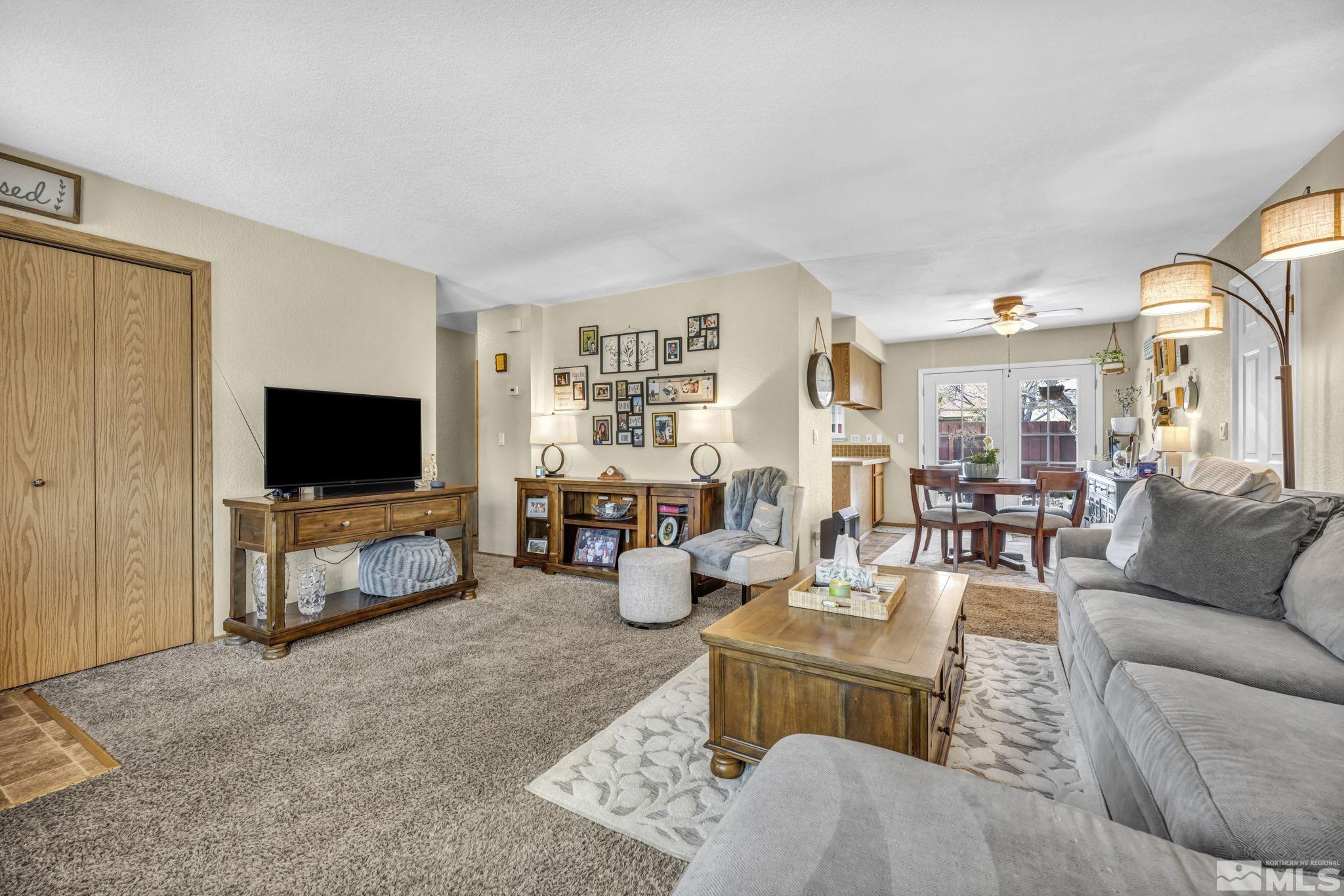 Carson City, Nevada 89701, United States, 2 Bedrooms Bedrooms, ,2 BathroomsBathrooms,Residential,Pending,112090