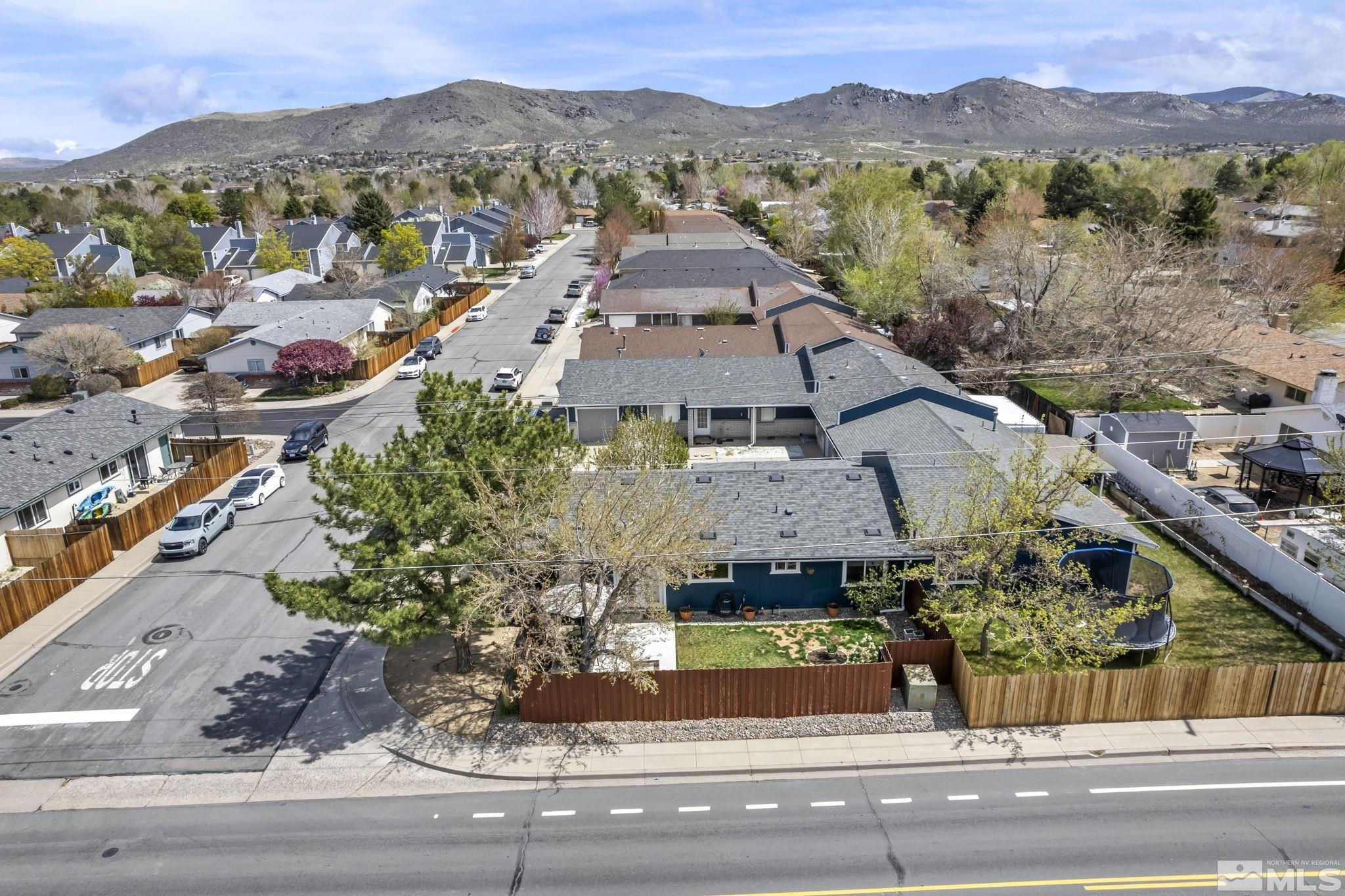 Carson City, Nevada 89701, United States, 2 Bedrooms Bedrooms, ,2 BathroomsBathrooms,Residential,Pending,112090