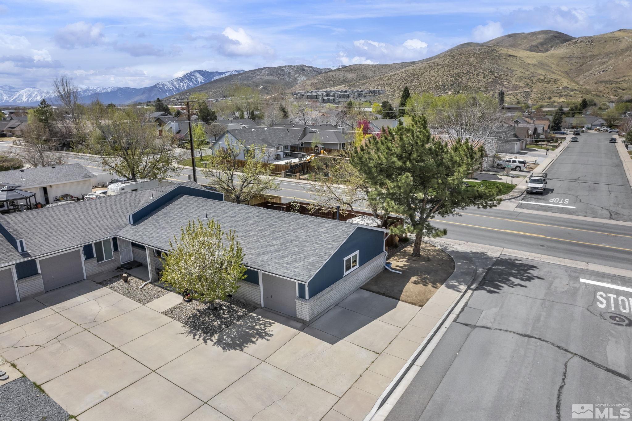 Carson City, Nevada 89701, United States, 2 Bedrooms Bedrooms, ,2 BathroomsBathrooms,Residential,Pending,112090