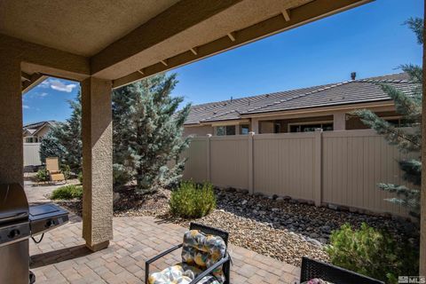 Single Family Residence in Reno NV 324 Desert Lily Ct 24.jpg