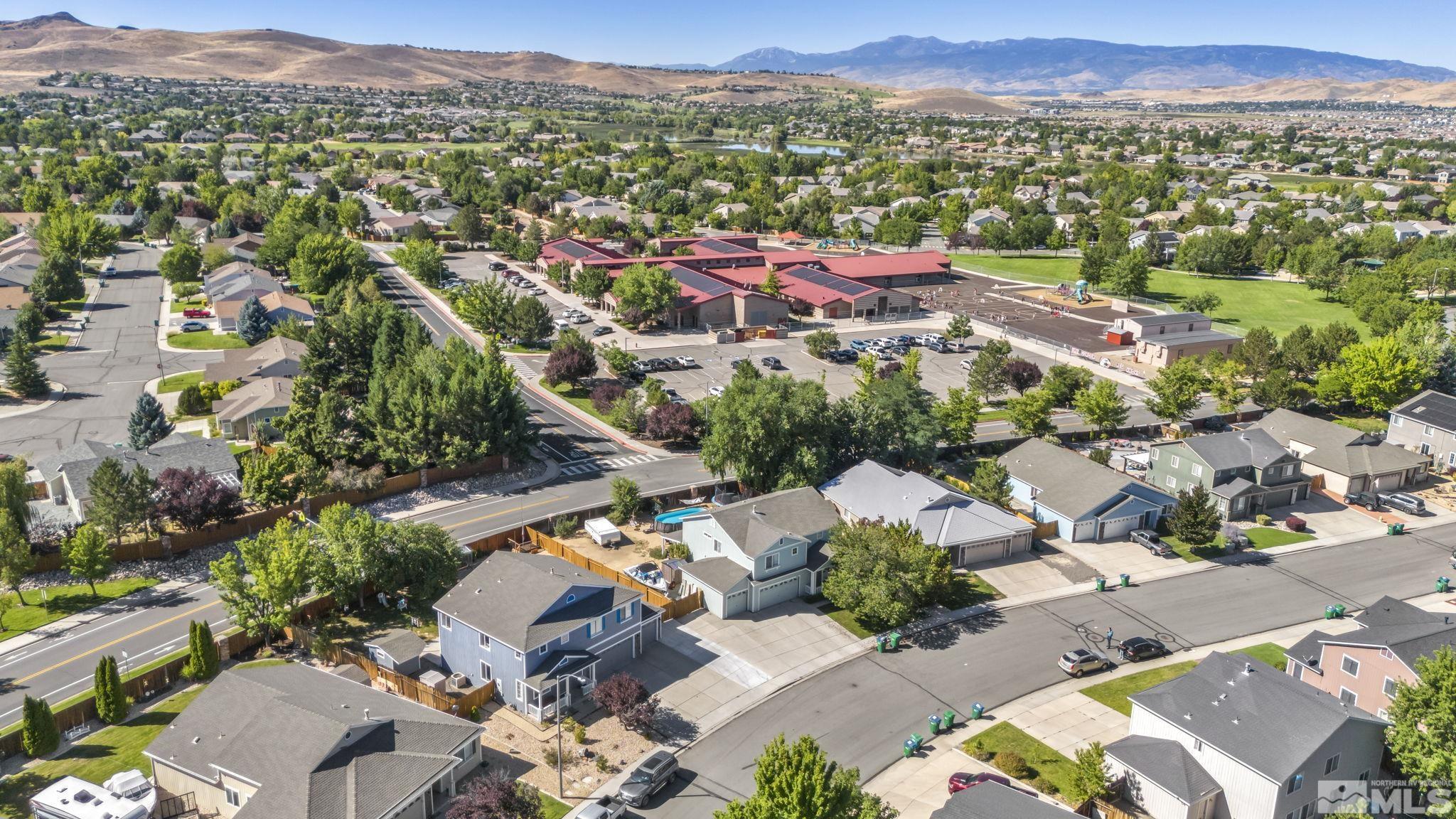 Sparks, Nevada 89436, United States, 4 Bedrooms Bedrooms, ,3 BathroomsBathrooms,Residential,Pending,47622