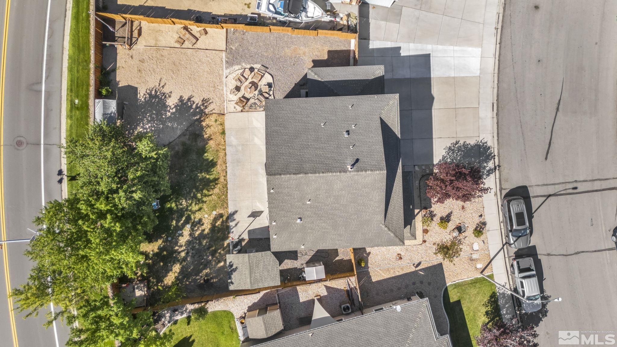 Sparks, Nevada 89436, United States, 4 Bedrooms Bedrooms, ,3 BathroomsBathrooms,Residential,Pending,47622