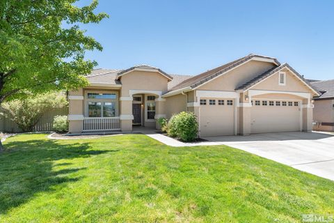 Single Family Residence in Reno NV 1720 Glen Cove Ct 2.jpg