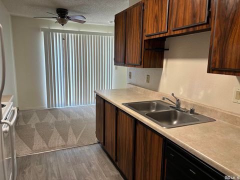 Condominium in Reno NV 3855 Leonesio Dr 3.jpg