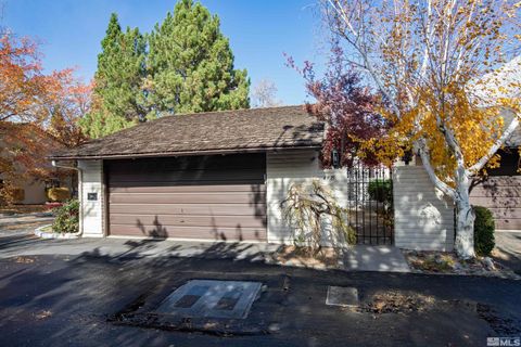 Townhouse in Reno NV 4935 Lakeridge Terrace West Ter.jpg