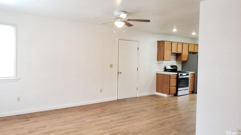 Multi Family in Reno NV 1000 Virbel Ln 21.jpg