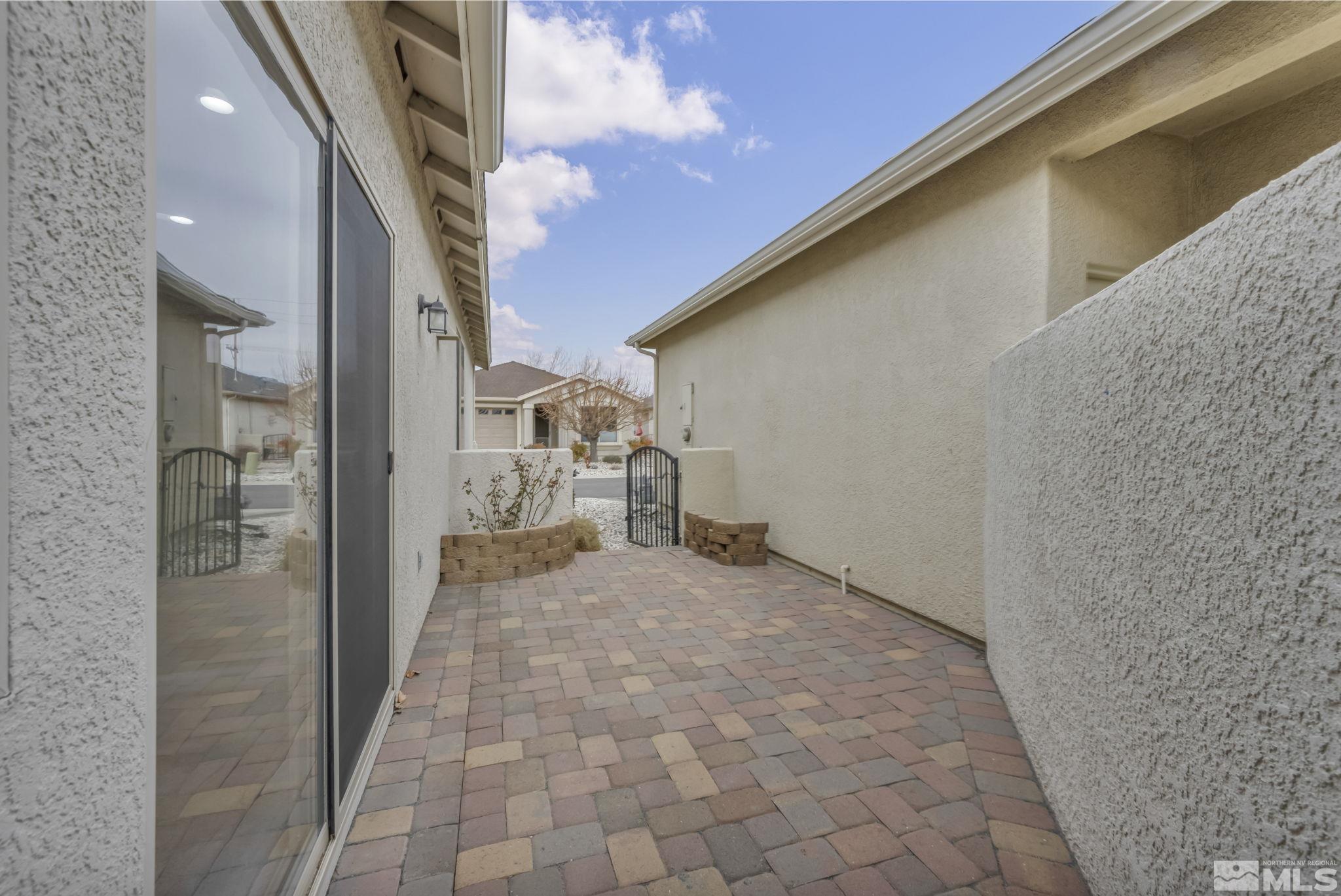 Carson City, Nevada 89701, United States, 3 Bedrooms Bedrooms, ,2 BathroomsBathrooms,Residential,Active,88219