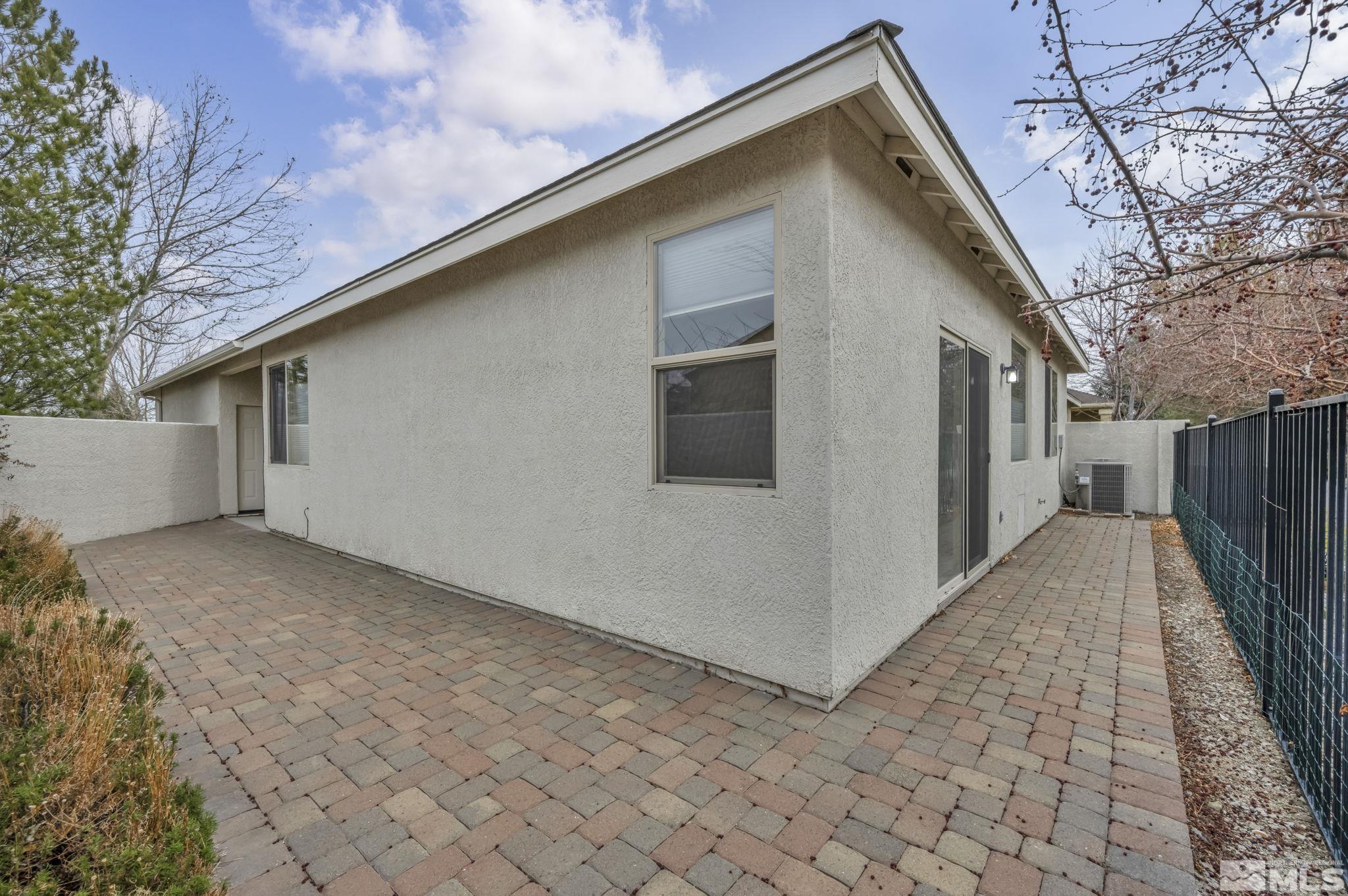 Carson City, Nevada 89701, United States, 3 Bedrooms Bedrooms, ,2 BathroomsBathrooms,Residential,Active,88219