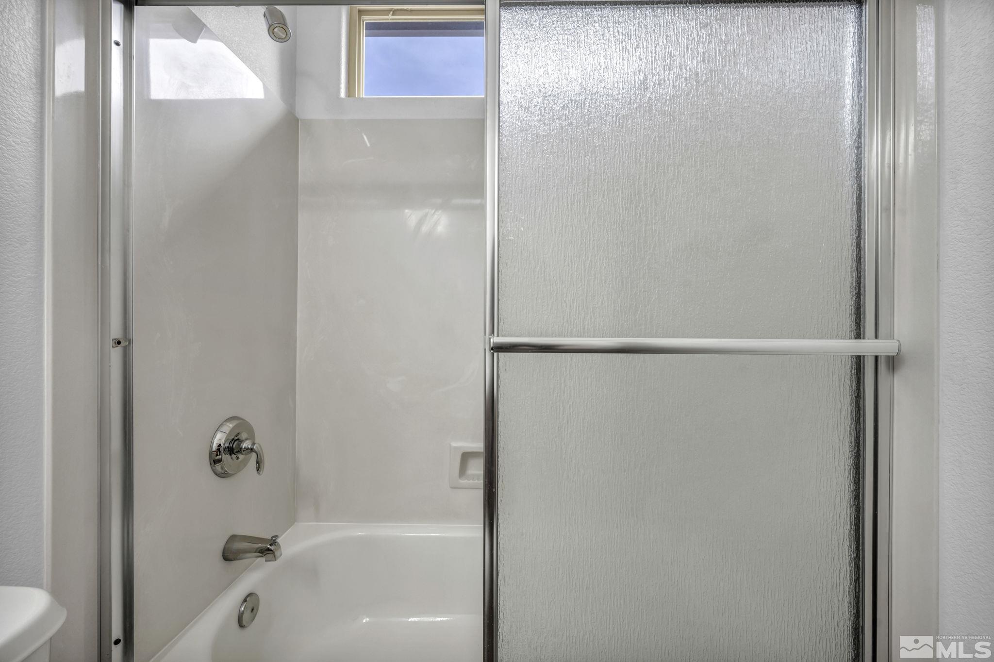 Carson City, Nevada 89701, United States, 3 Bedrooms Bedrooms, ,2 BathroomsBathrooms,Residential,Active,88219