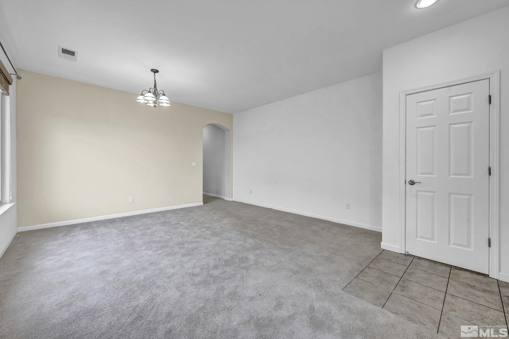 Carson City, Nevada 89701, United States, 3 Bedrooms Bedrooms, ,2 BathroomsBathrooms,Residential,Active,88219
