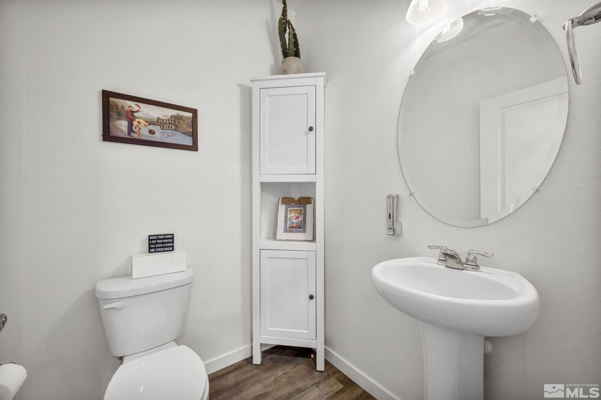 Reno, Nevada 89503, United States, 3 Bedrooms Bedrooms, ,3 BathroomsBathrooms,Residential,Active,97287