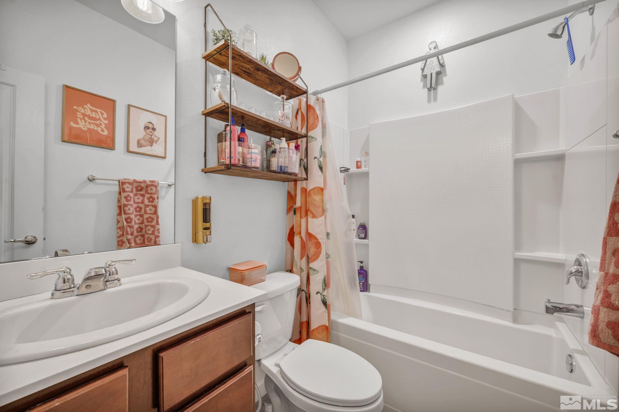 Reno, Nevada 89503, United States, 3 Bedrooms Bedrooms, ,3 BathroomsBathrooms,Residential,Active,97287