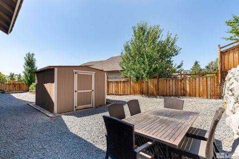 Single Family Residence in Sparks NV 6740 Fabric Dr 22.jpg