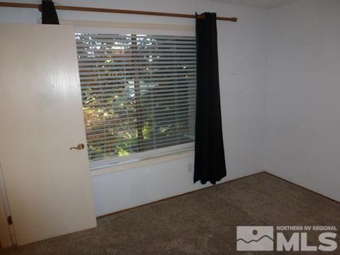 Townhouse in Reno NV 4650 Rio Poco Rd 12.jpg